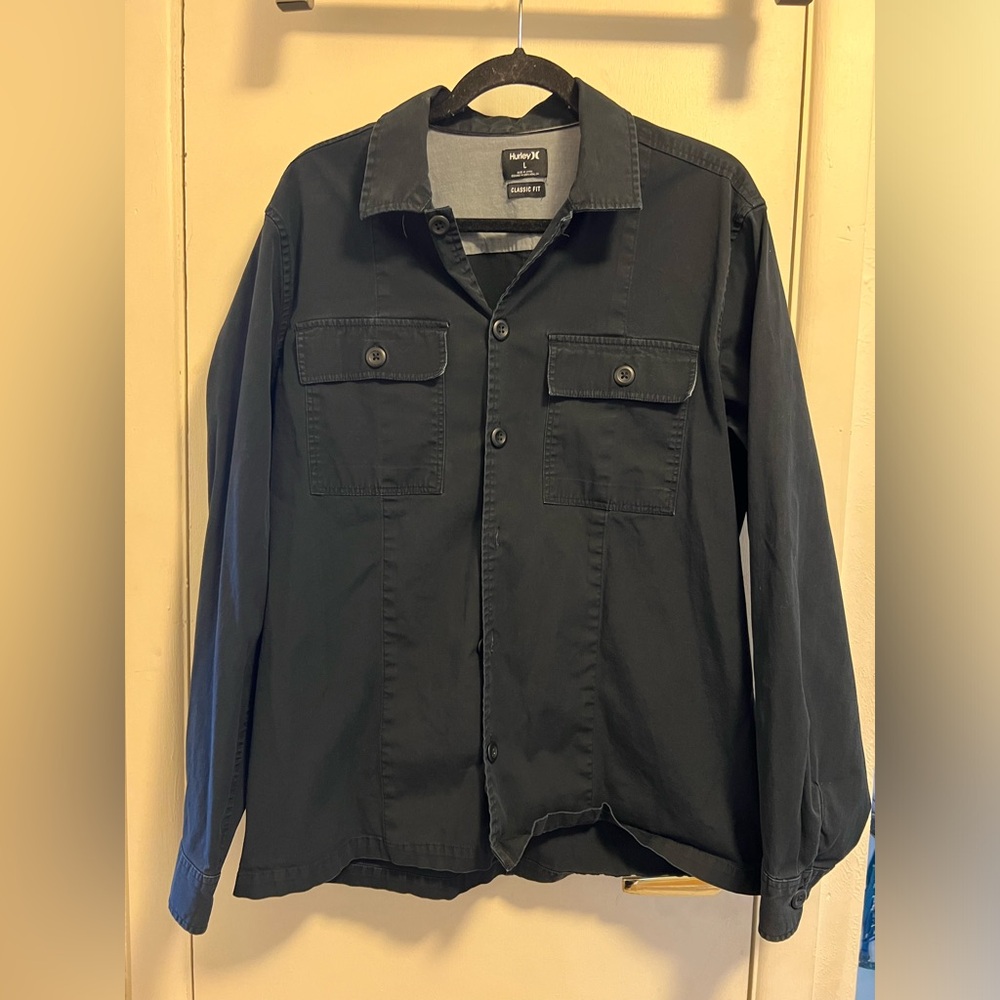 Size L black long sleeved men’s Hurley shirt